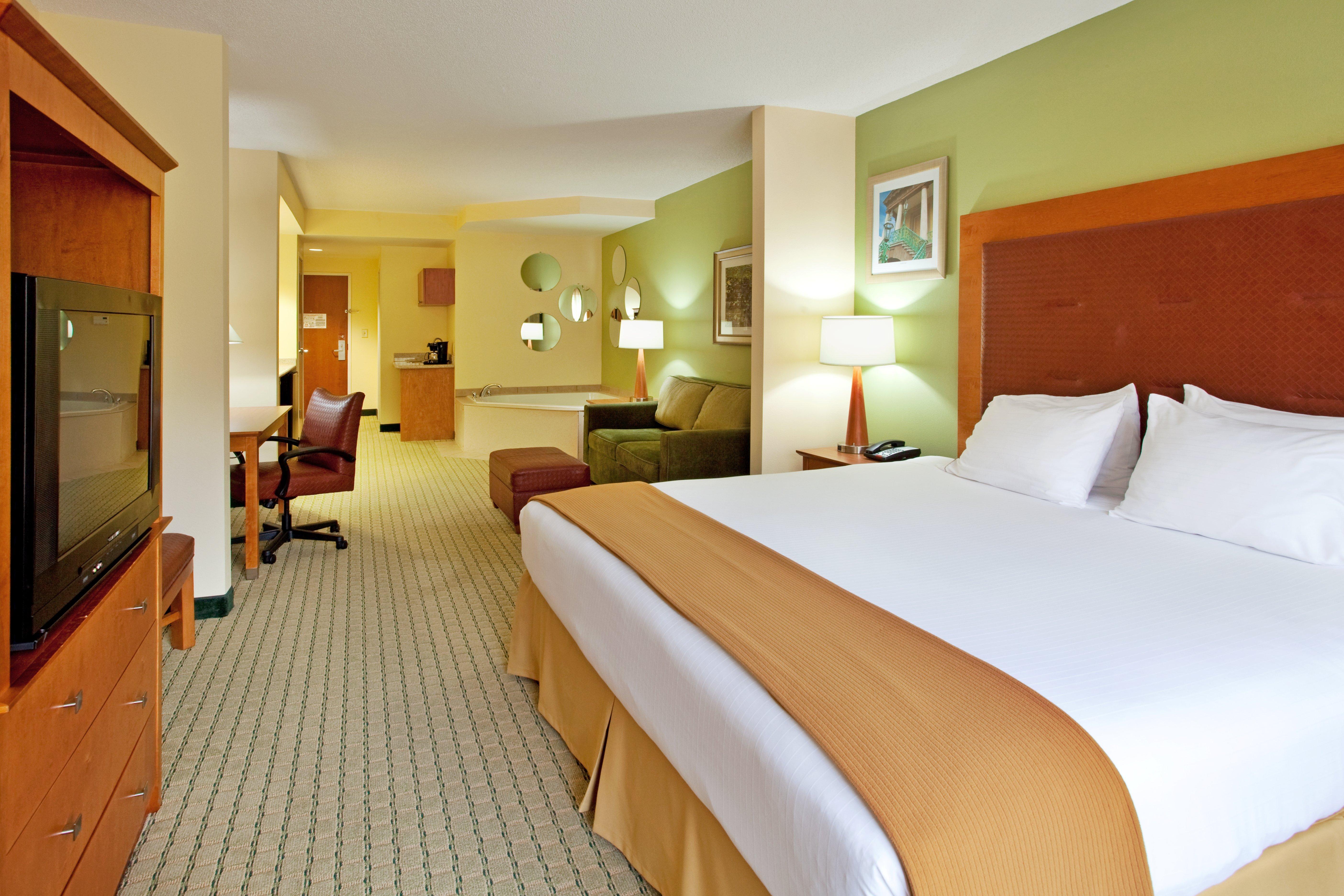 Holiday Inn Express Hotel & Suites Charleston - North By Ihg North Charleston Exterior photo